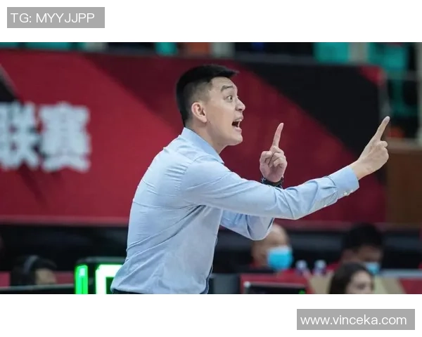 杨鸣谈字母哥未能加盟的教练策略强调维护良好关系的重要性